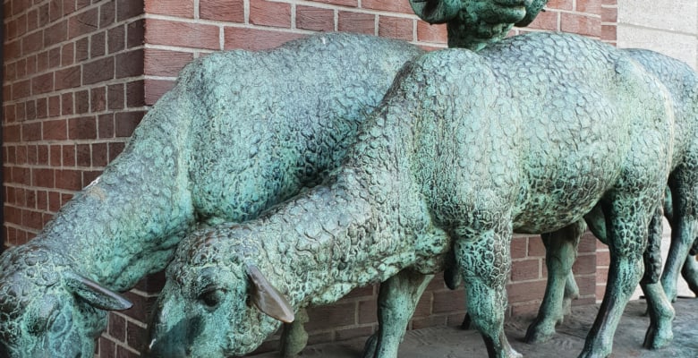 Copper sheep at the Klöpperhaus in Mönkebergstraße | Photo: FollowMe Hamburg